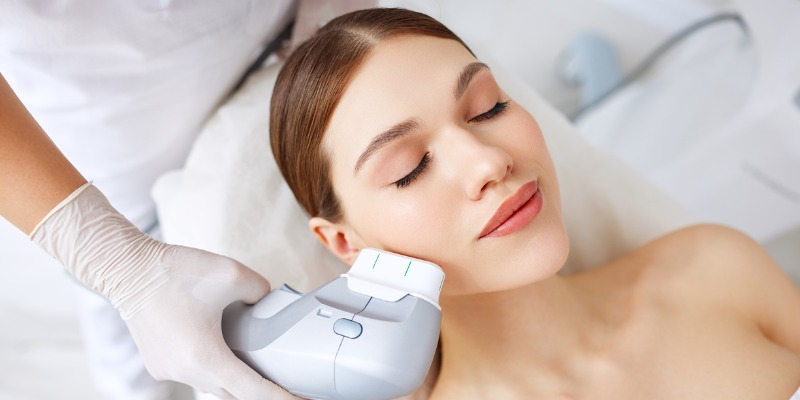 How Fat Freezing and HIFU Work Together? 4 book a personalised consultation of Fat Freezing and HIFU Together Scottish