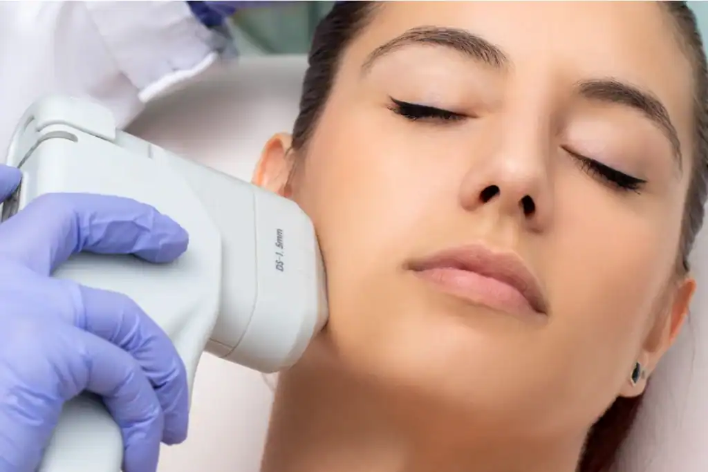 Discover the Perfect Duo: Morpheus8 and HIFU 2 Image of Morpheus8 And HIFU Combined with Lipo 360 Scottish
